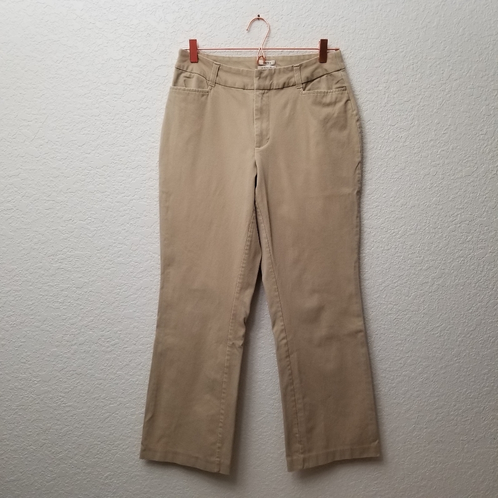 EUC St. John's Bay Stretch Khaki Dress Pant 10